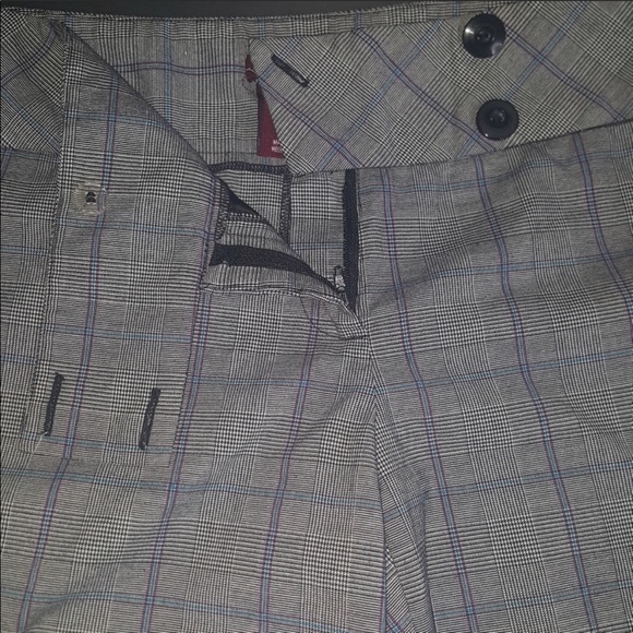 Miss Bisou Women/Jr's Houndstooth Plaid Bermuda Casual Shorts Size 9 - Picture 3 of 5